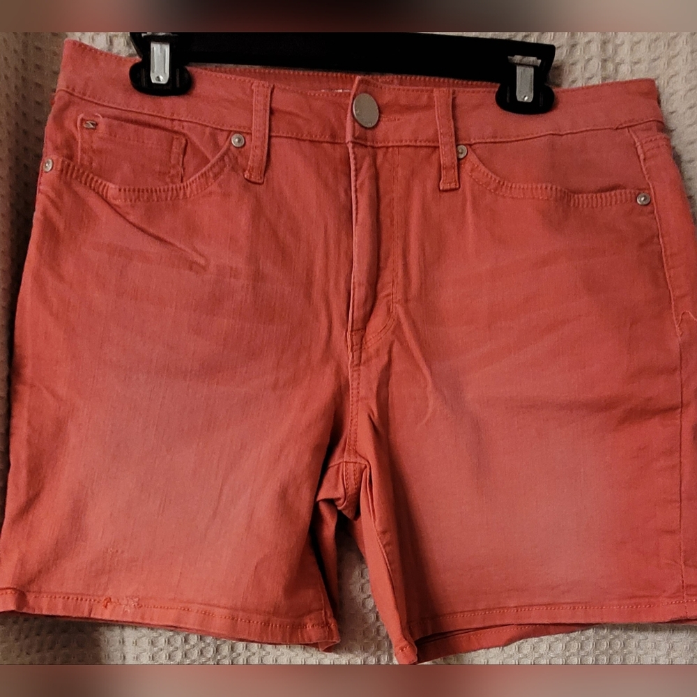 Seven7 Weekend Shorts - Bundle of 2, Size 10 - Picture 8 of 12